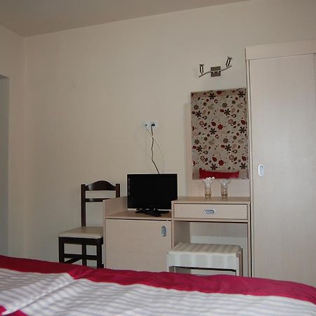 Rozovata Kashta Hotel Кюстендил Екстериор снимка