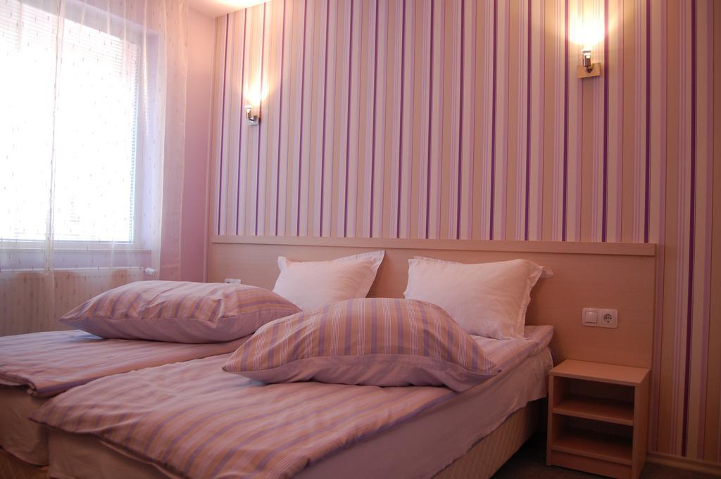 Rozovata Kashta Hotel Кюстендил Екстериор снимка